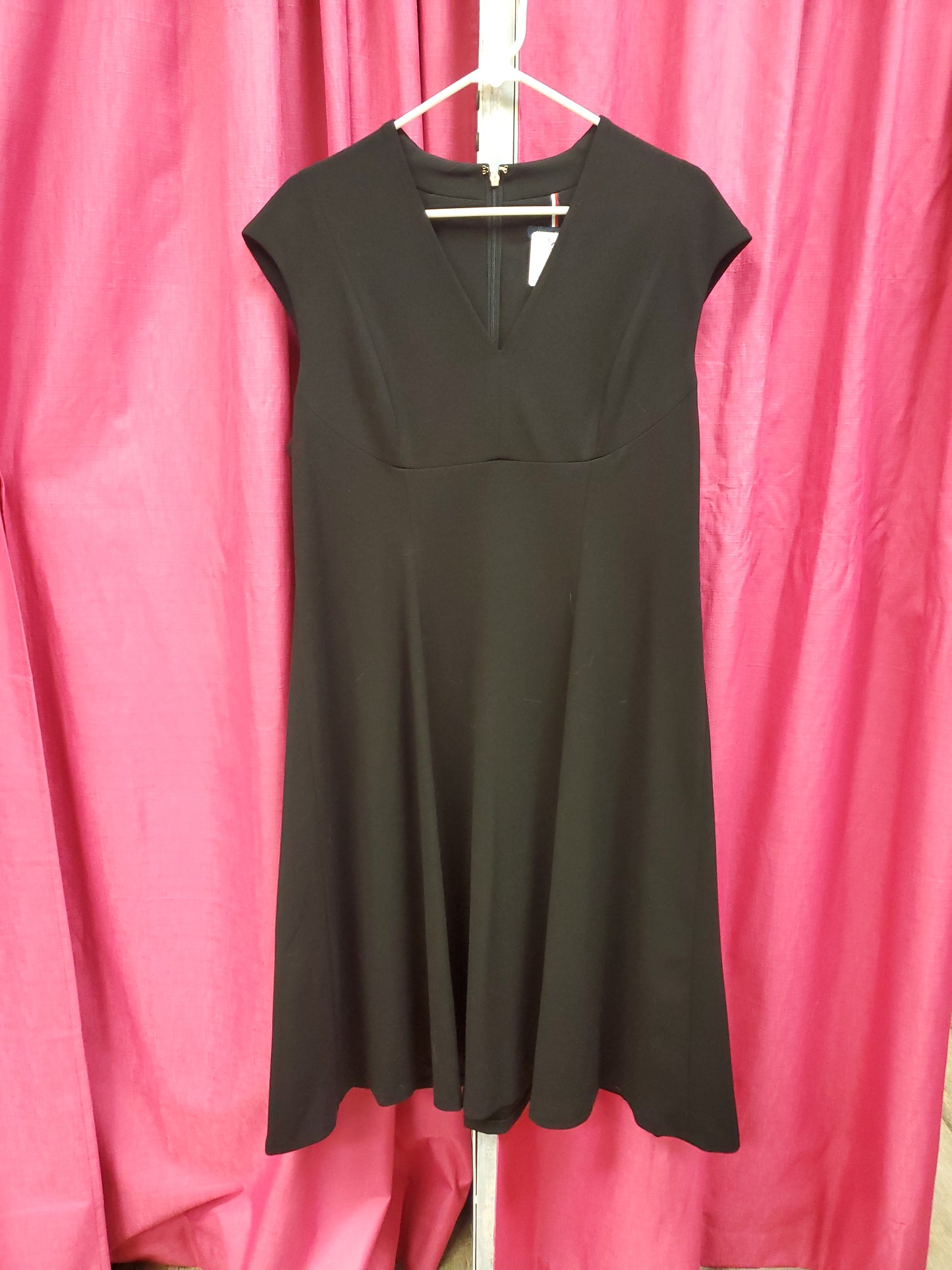 Tommy Hilfiger Black Flowy Dress. Size 14. RS 2. - Scarlett's Riverside Boutique 