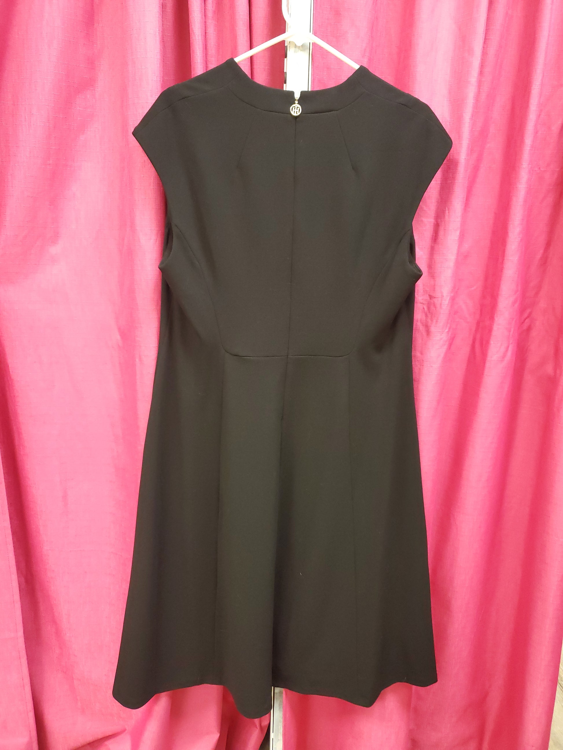 Tommy Hilfiger Black Flowy Dress. Size 14. RS 2. - Scarlett's Riverside Boutique 