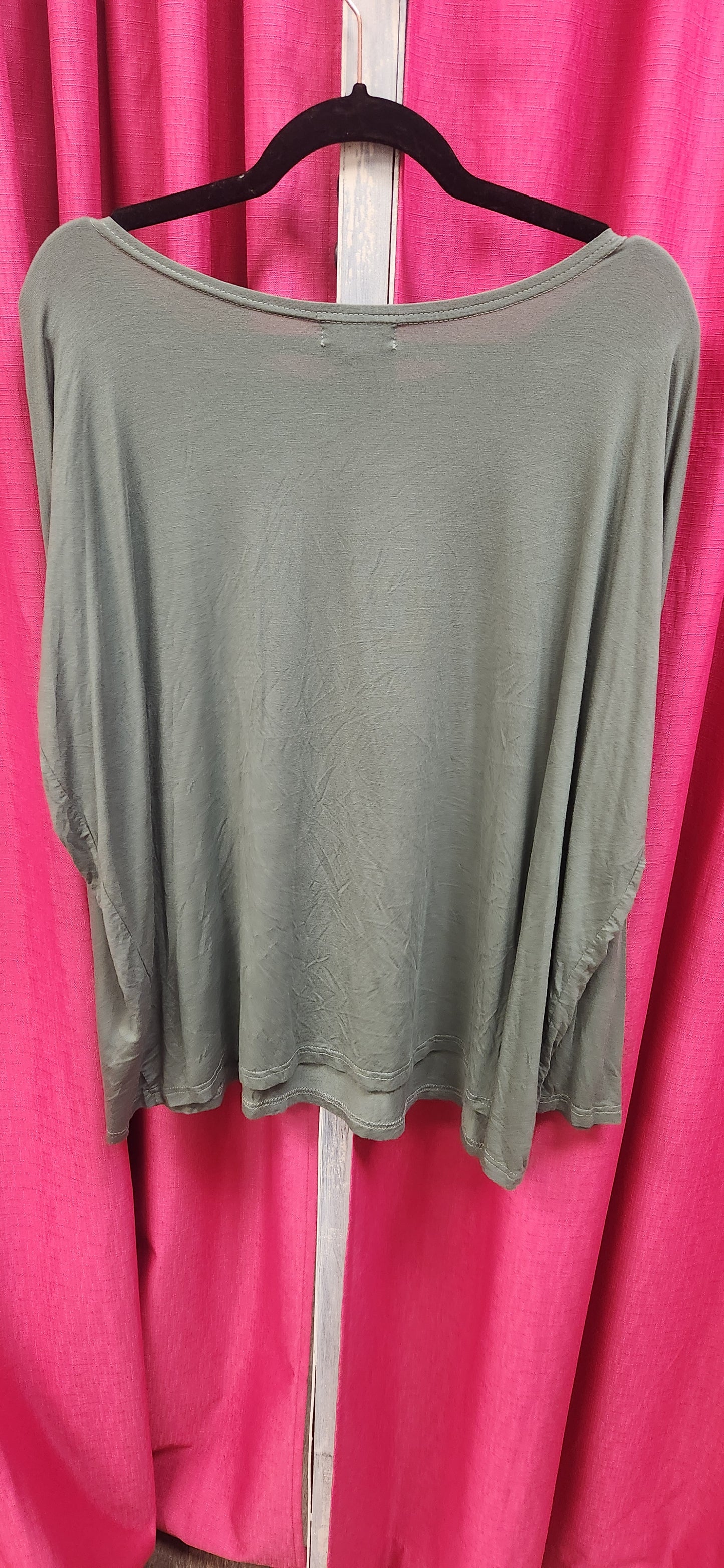 Bamboo, Piko Sage Green Long Sleeve Teem size L.  RS 99