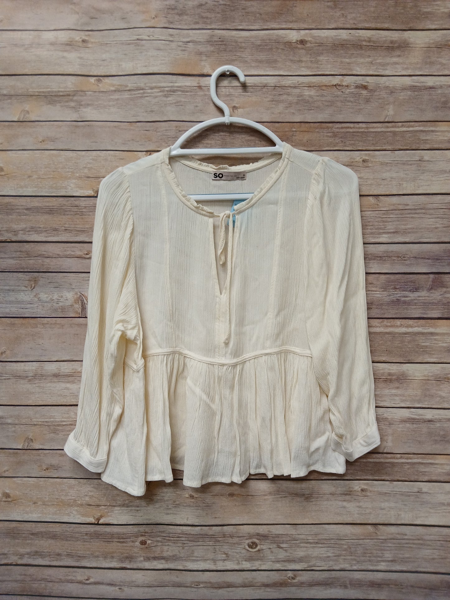 SO Goods For Life Cream Blouse. Size S. RS 72