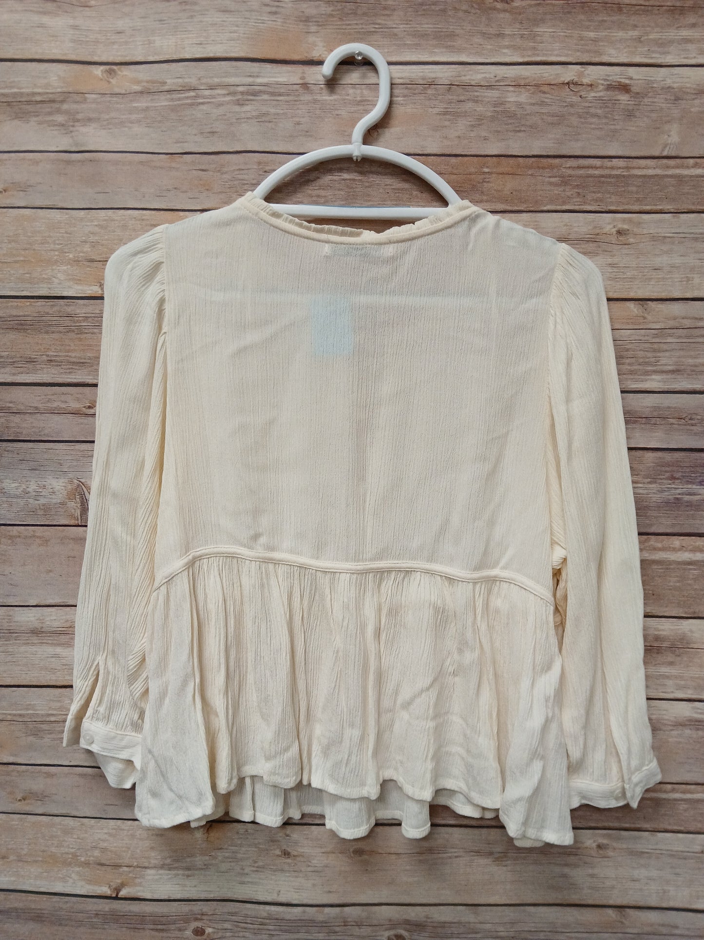 SO Goods For Life Cream Blouse. Size S. RS 72