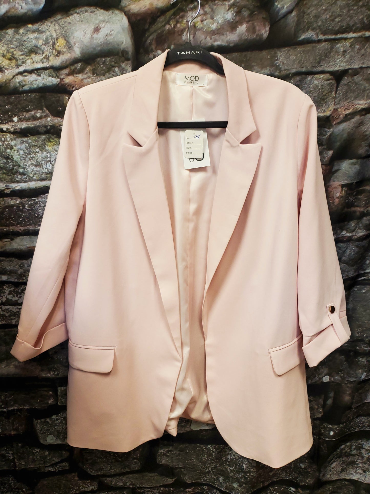 MOD On Trend Blush Pink Blazer. Size L. RS 98