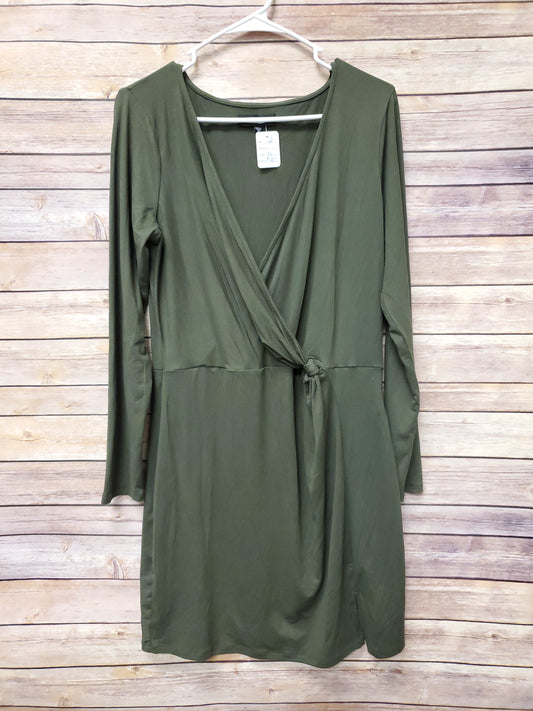 Trixxi Olive Green Dress. Size XL. RS 2.