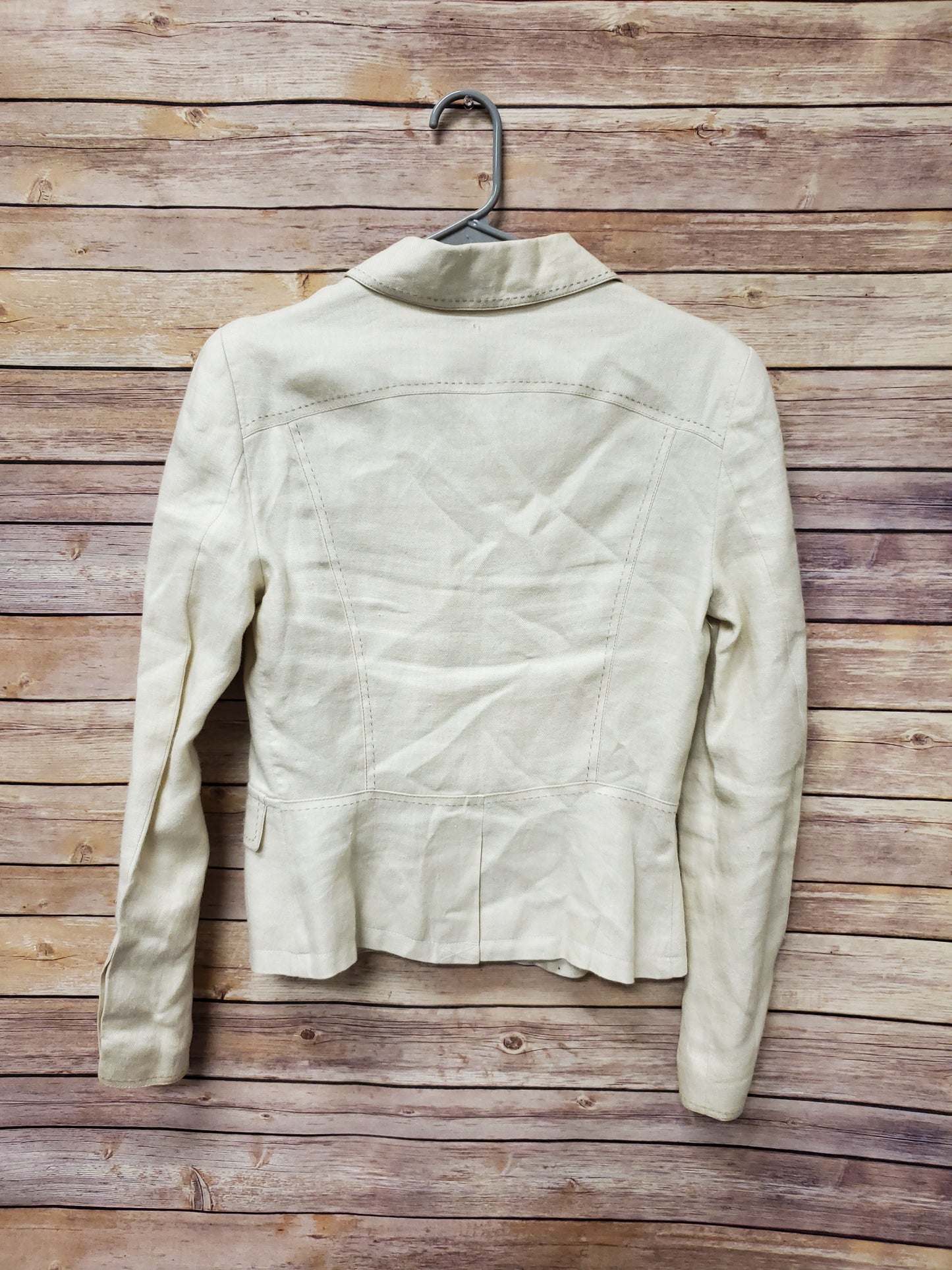 Zara Basic Cream/White Jacket. Size 8. RS 99