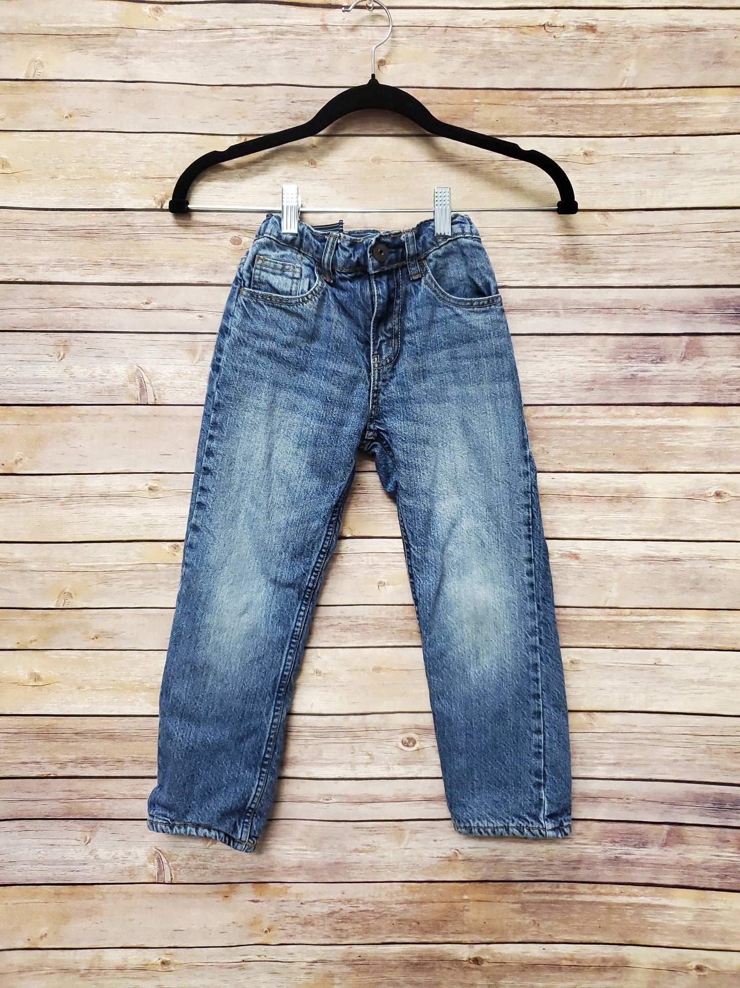 Oshkosh Boys Jeans. Size 6. RS 50