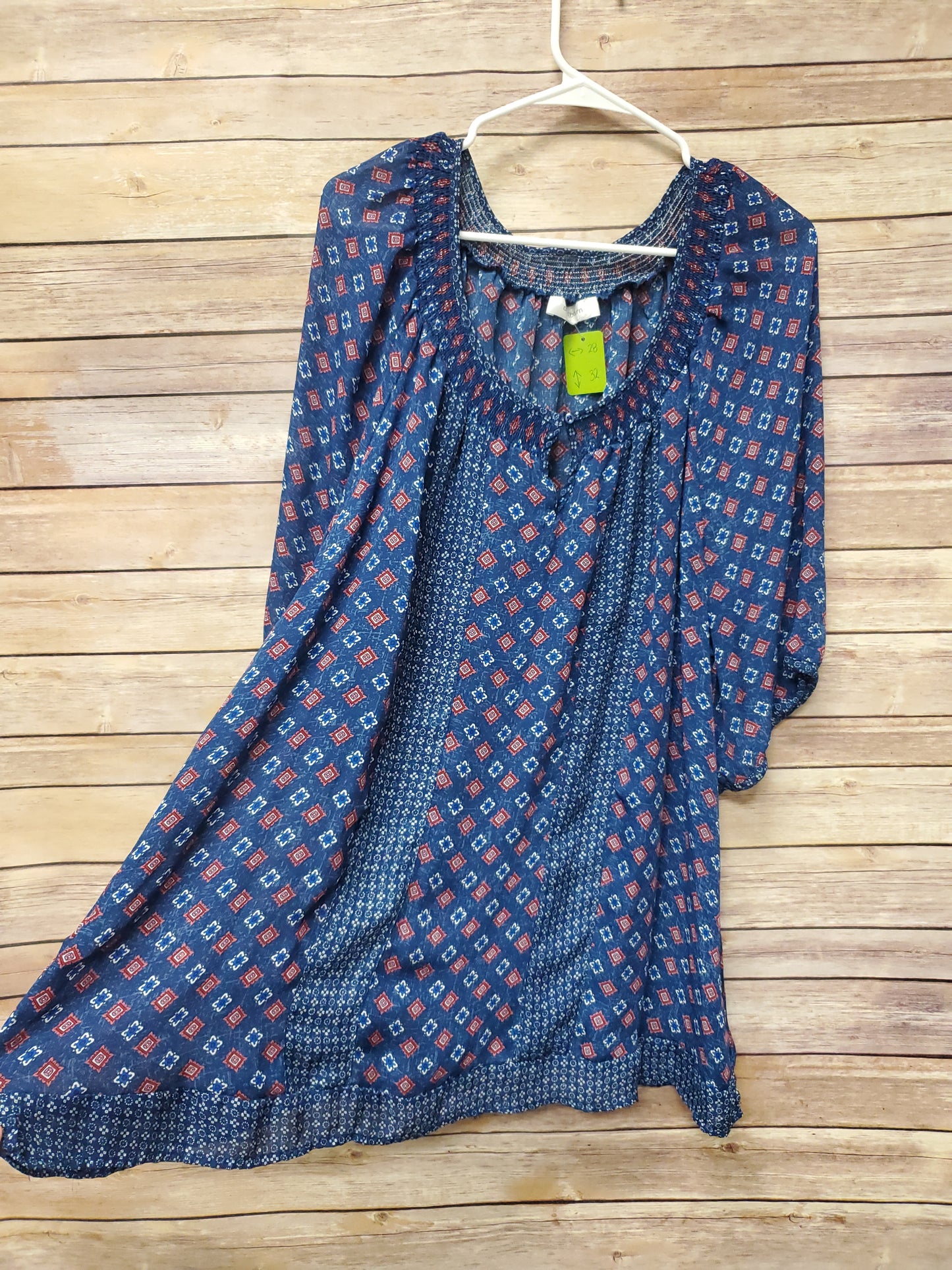 Dressbarn Navy Blouse. Size 2XL/3XL. RS 68