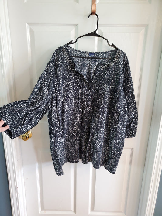 Basic Editions Black & White Blouse. Size 3XL. #68
