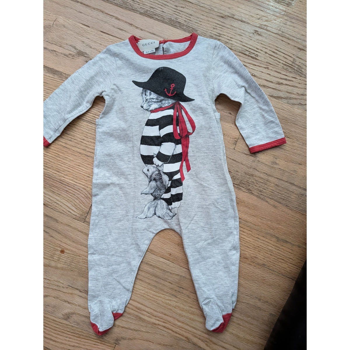 Gucci Baby Footed Sleeper 3-6M Gray Cat Sailor Fish Graphic Pajamas. Made Italy