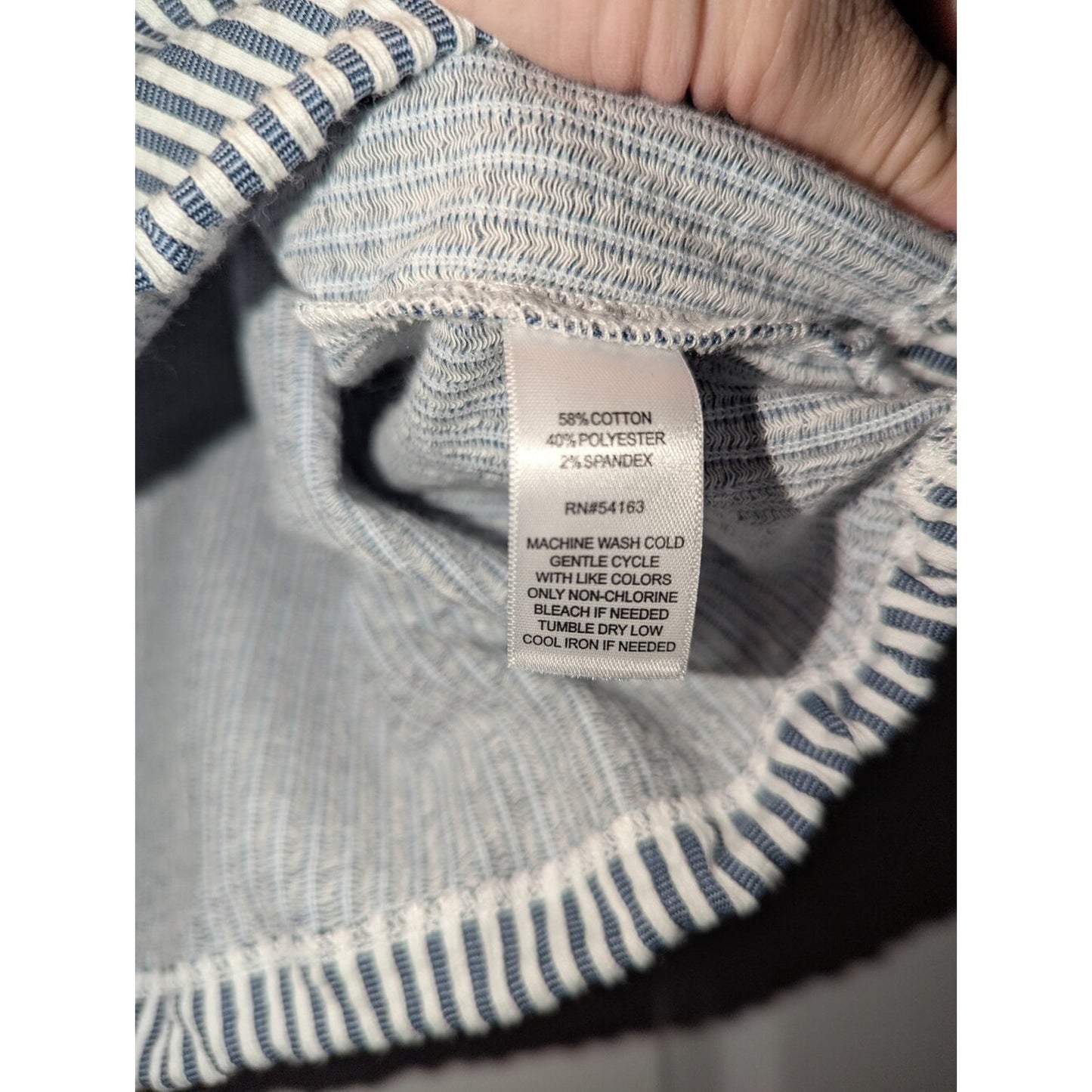 Marc New York Andrew Marc Womens M Navy White Stripe V Neck Boxy Top NWT