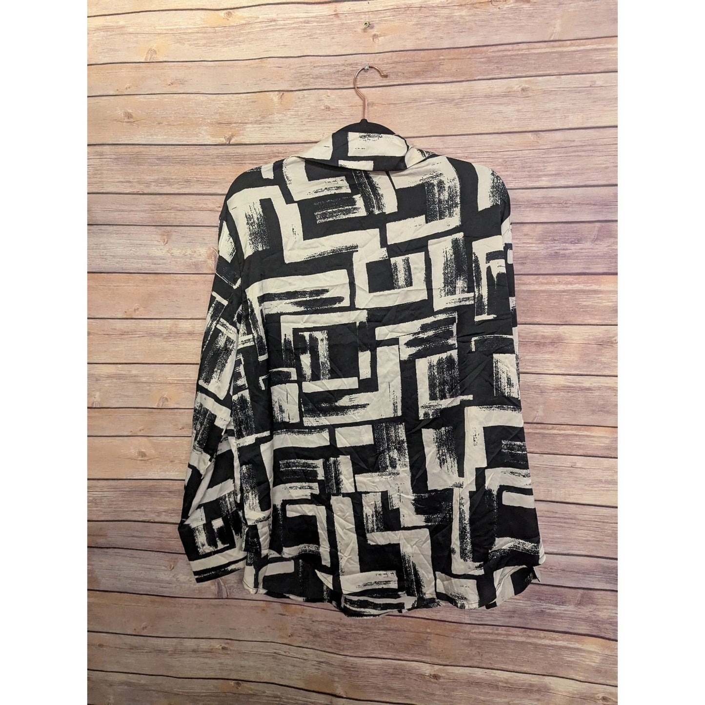 Fashion Nova Women’s XL Black White Abstract Button Front Blouse Geometric Shirt