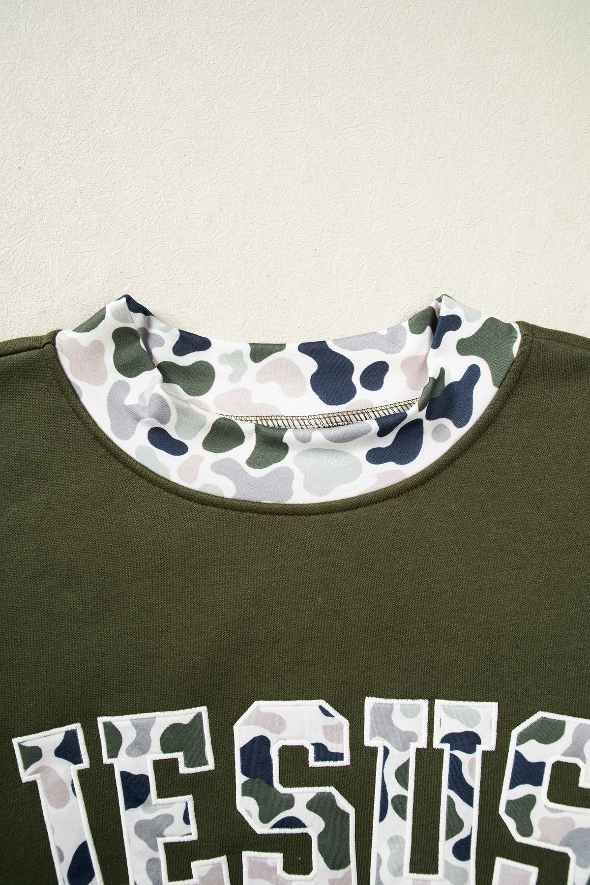 Four Leaf Clover Western Contrast Detail Letter Graphic Baggy Sweatshirt