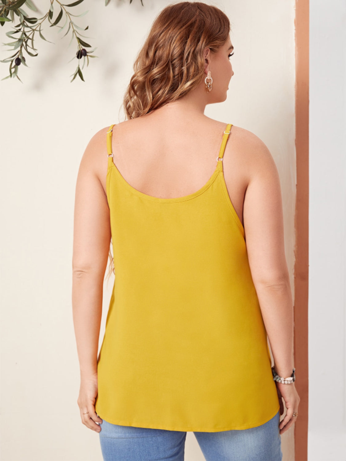 Plus Size Scoop Neck Cami - Scarlett's Riverside Boutique 