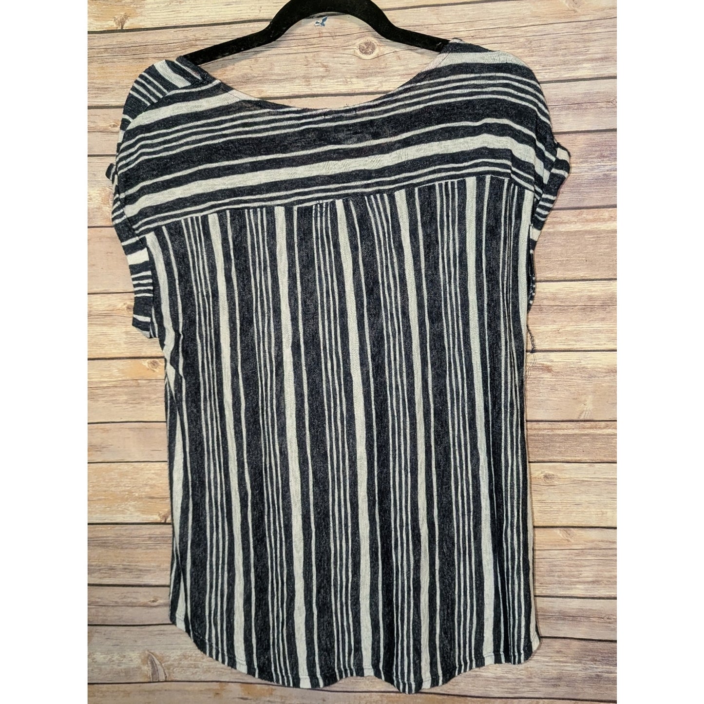 Striped Twist Front Top Short Sleeve Blue White Blouse Casual Lightweight Sz. M