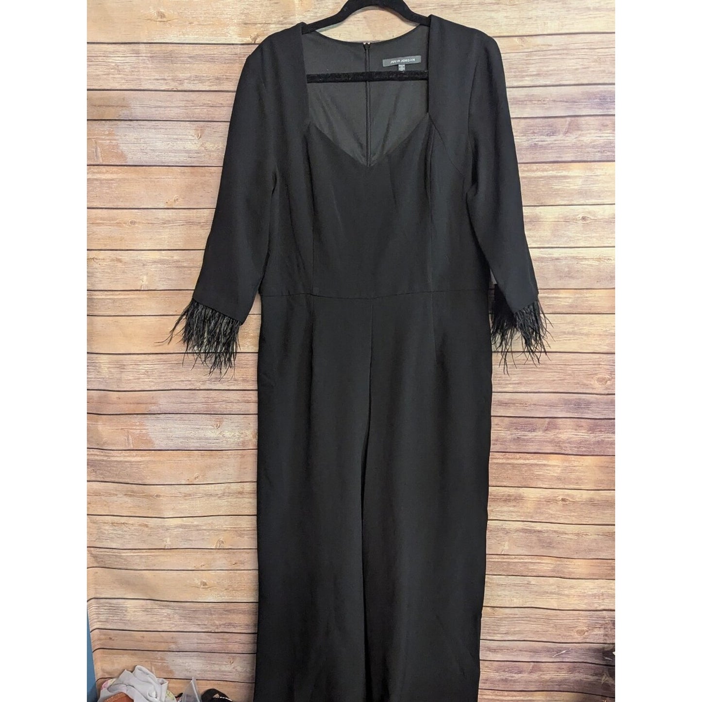 Julia Jordan faux feather trim v neck crepe jumpsuit NWOT  Size 16