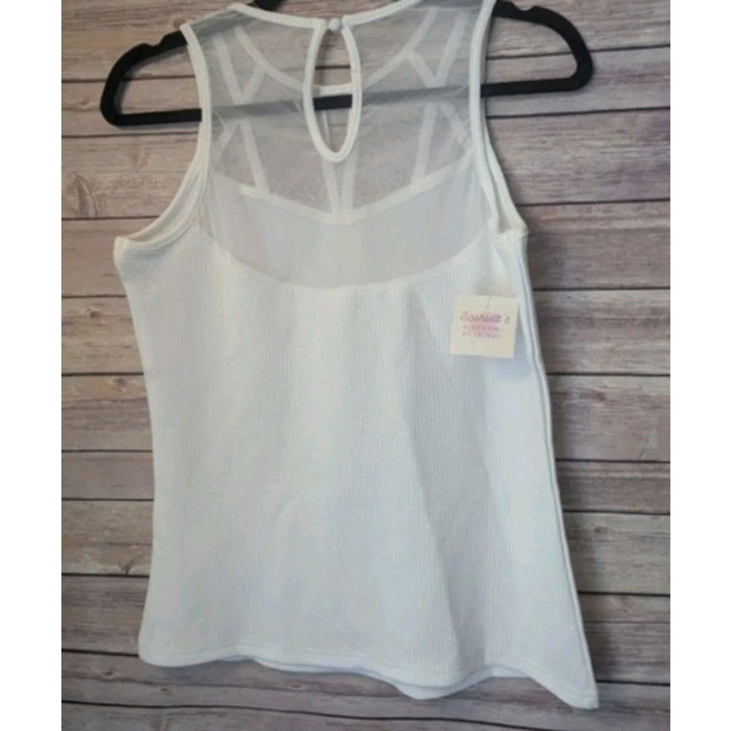 NWT White Textured Tank Top Size M – Sheer Summer Boho Sleeveless Blouse C36