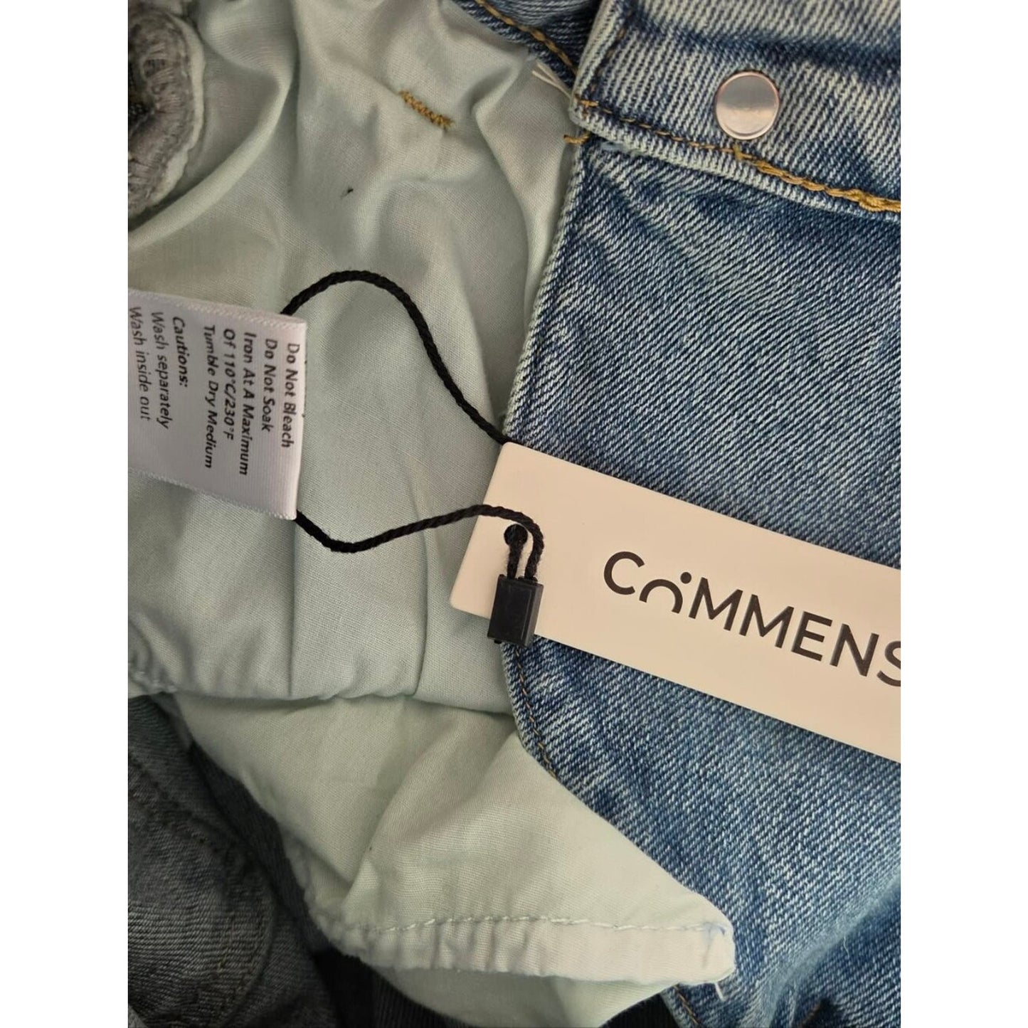 Commense Light Wash Wide Leg Women’s Jeans. NWTs Sz CS