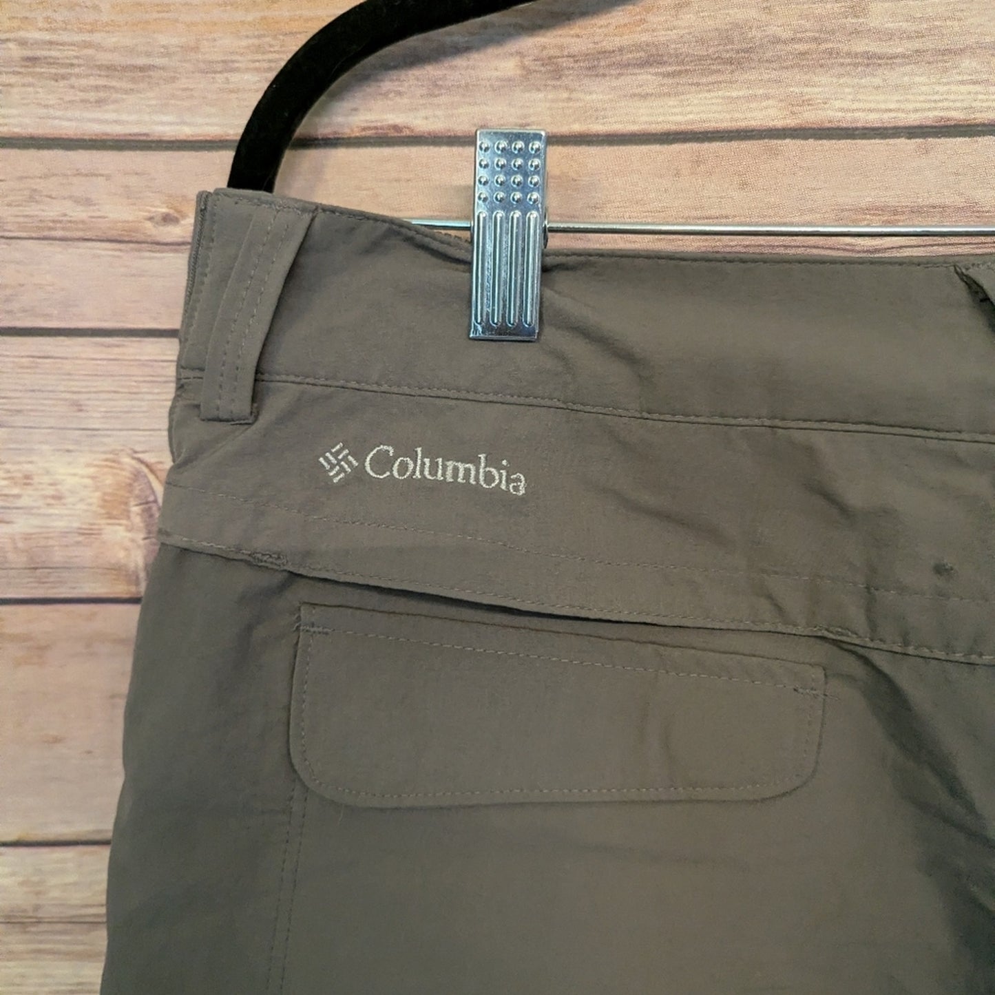 Women’s Columbia Omni-Shield Hiking Pants Size 14 Green Convertible G30