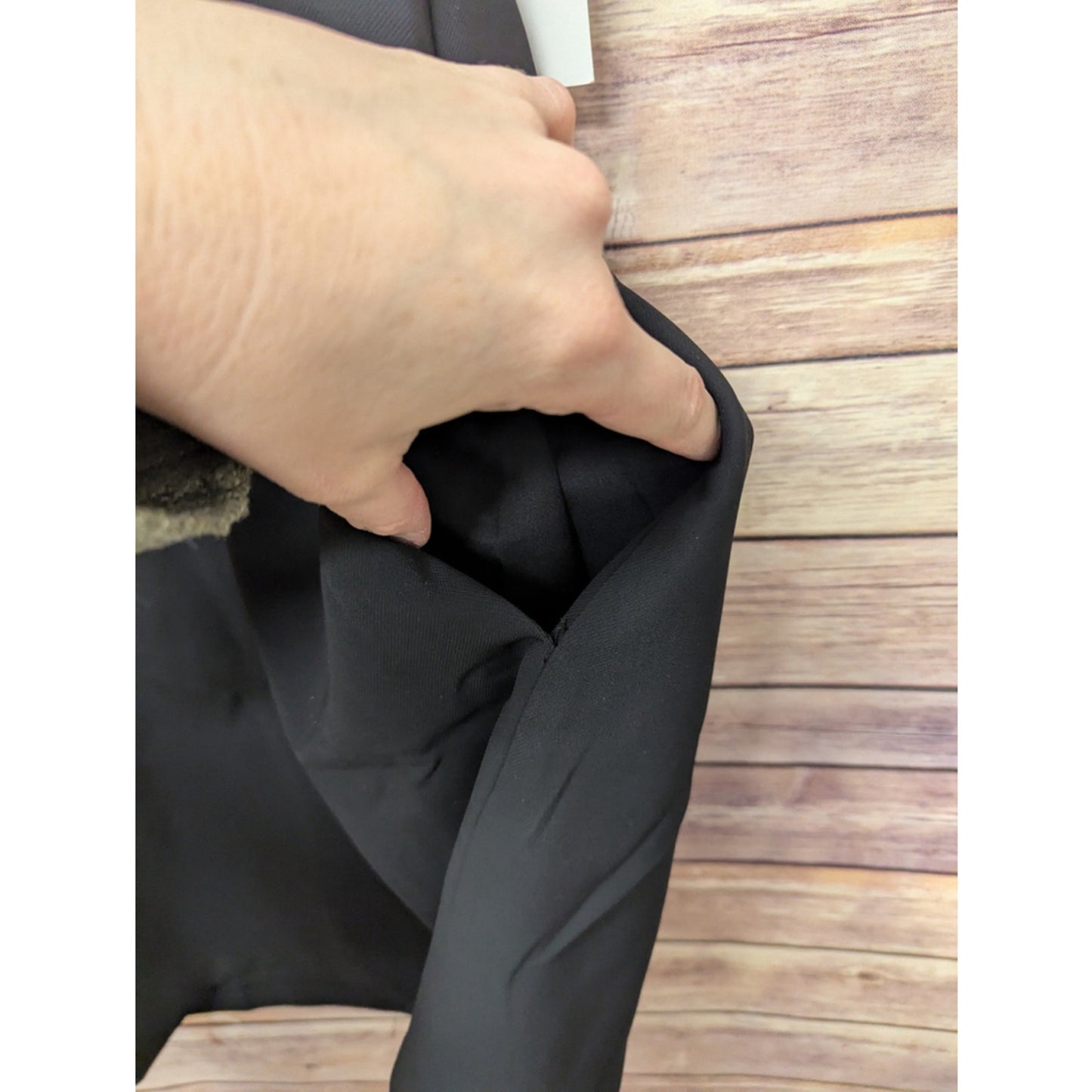 CeCe NWT Black Rhinestone Bow Sheath Dress | Short Sleeve V-Neck | Size 6