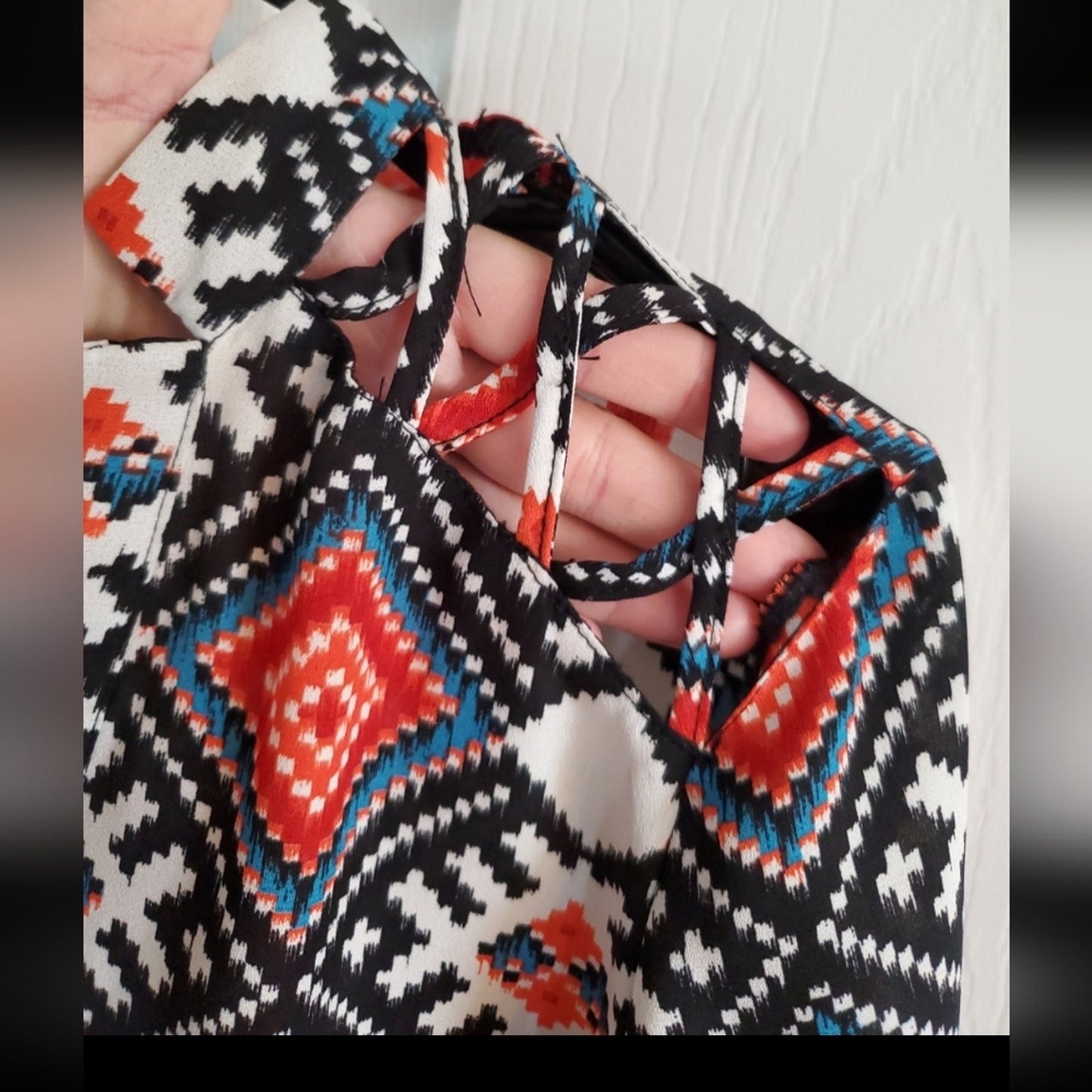 Heartsoul Aztec Print High-Low Blouse Red Black Blue | Size Large #B40