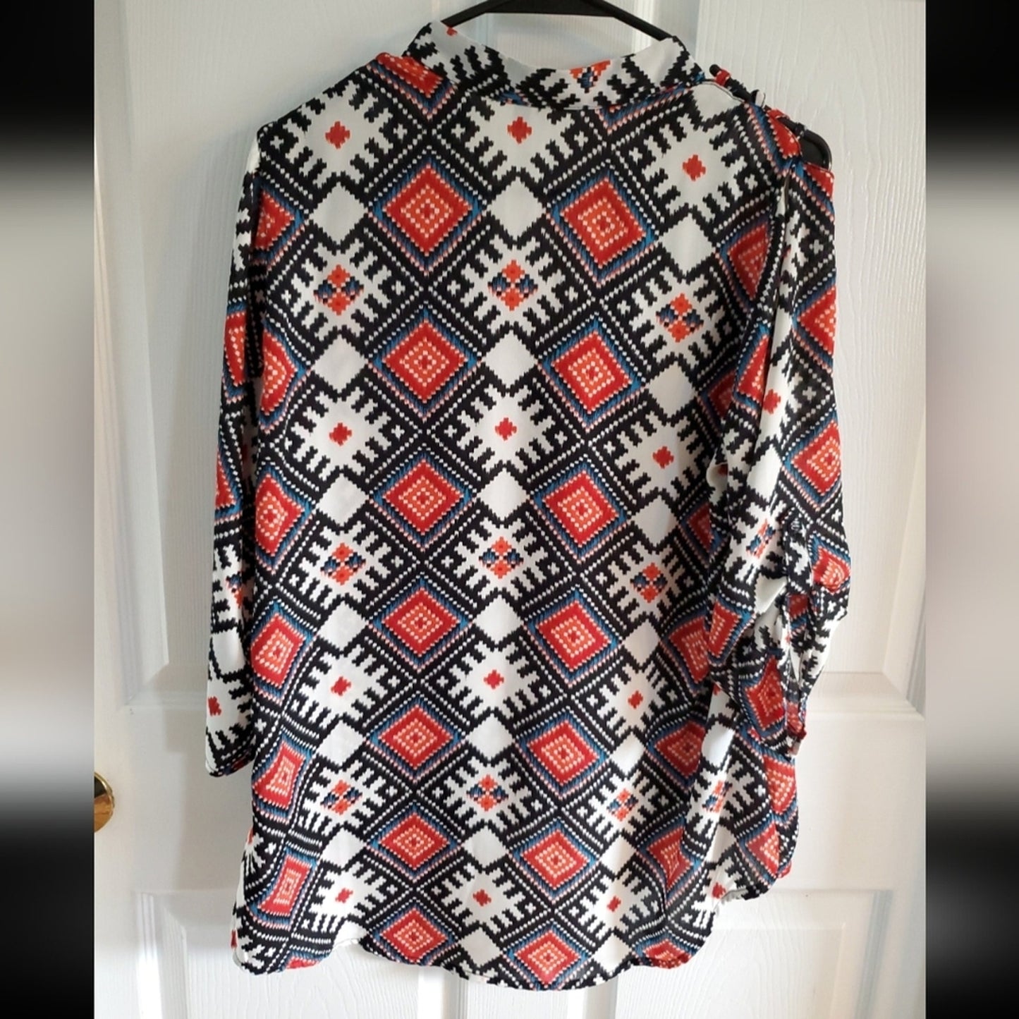 Heartsoul Aztec Print High-Low Blouse Red Black Blue | Size Large #B40