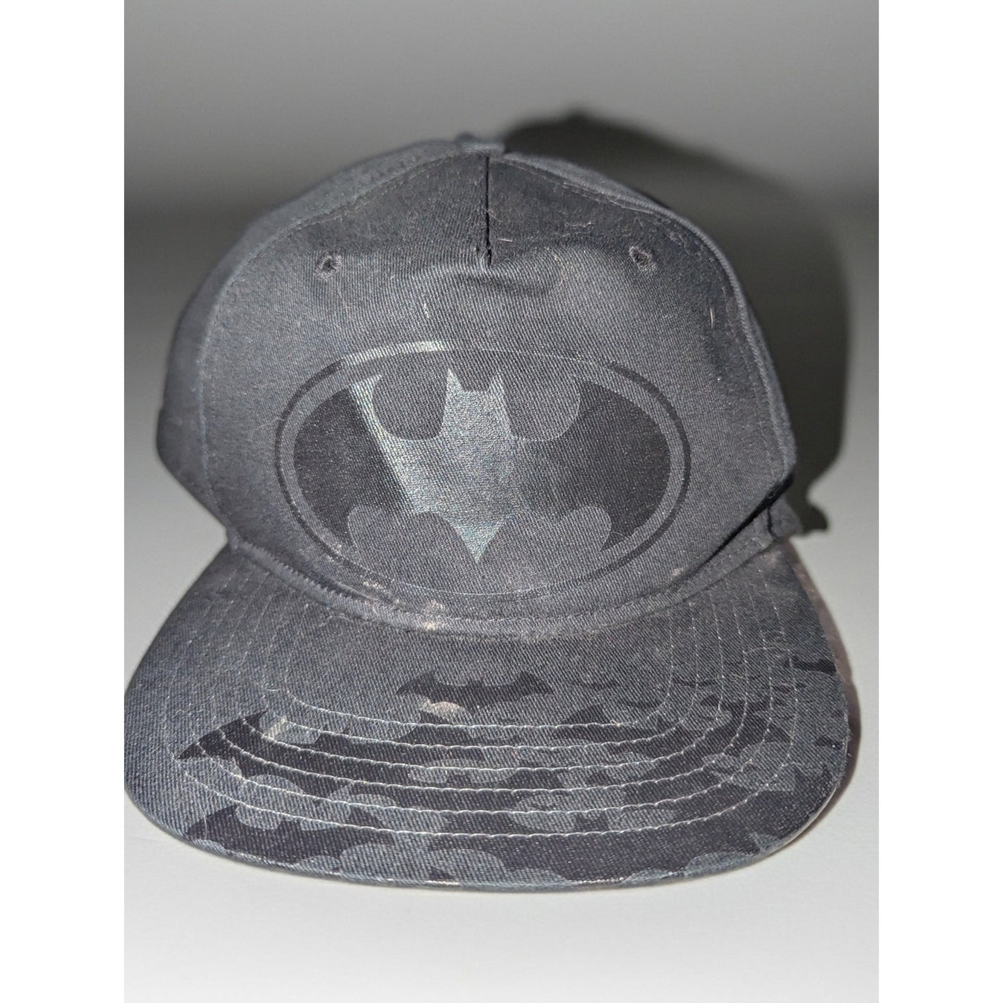 Batman Youth Snapback Hat Black Camo Flat Bill Cap DC Comics OSFM