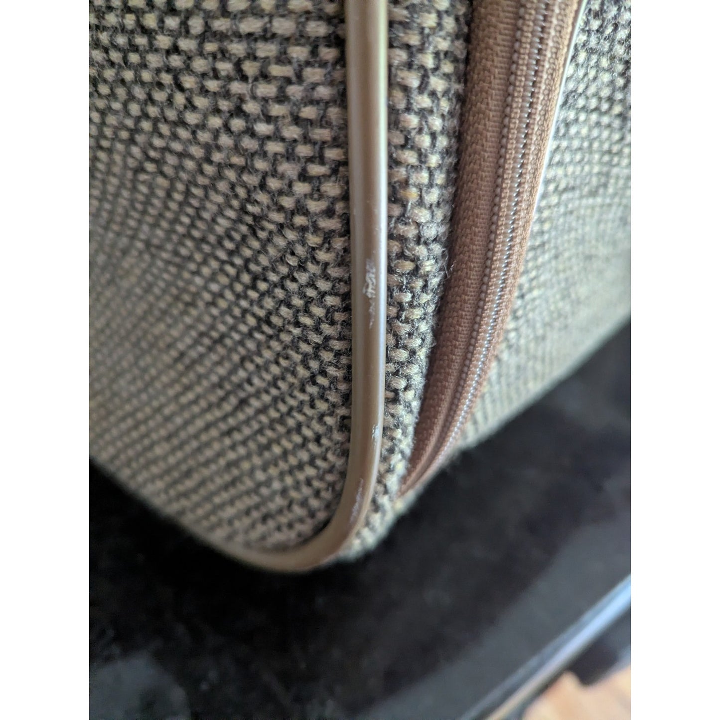 Vintage Hartmann Tweed & Leather Carry On Duffle Cosmetics Case Luggage Bag 15"