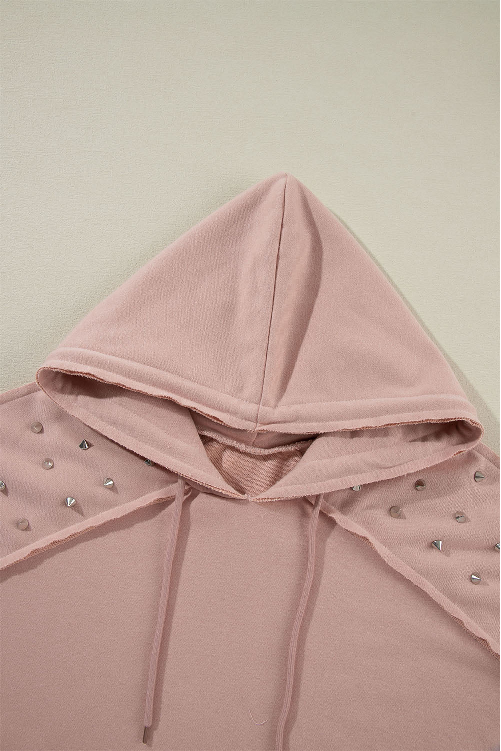 Fushia Solid Color Rivet Stud Raglan Sleeve Hoodie with Pocket