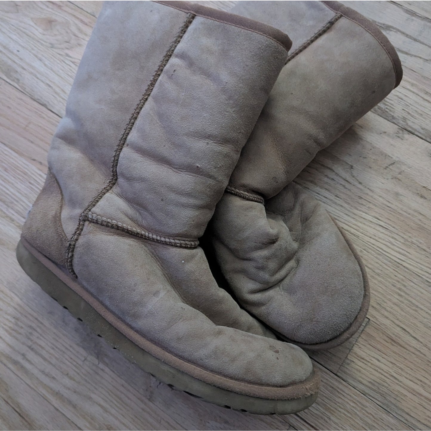 UGG Australia Classic Tall Sheepskin Boots Size 9 Chestnut Suede Fur Lined