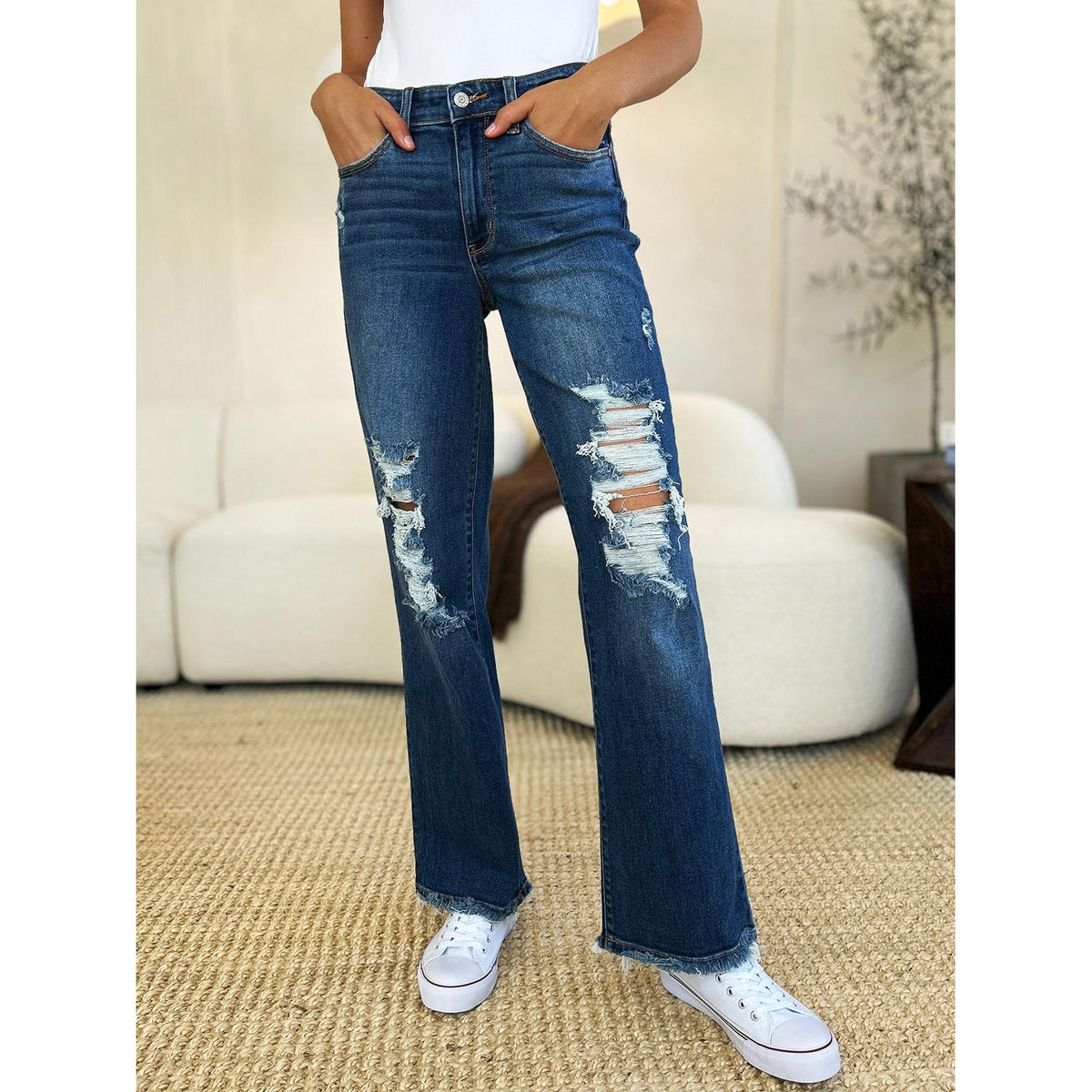 Judy Blue Full Size Mid Rise Distressed Raw Hem Jeans. 32" inseam