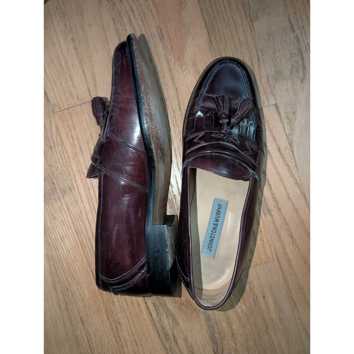 vintage 1977 johnston & murphy men’s 8.5m burgundy leather tassel kiltie loafers