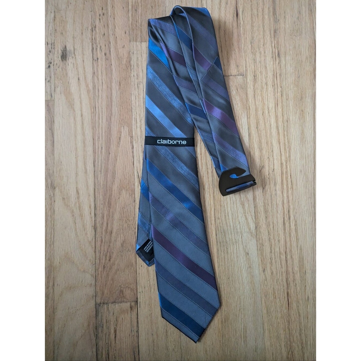 Claiborne Men’s 100% Silk Tie Gray Blue Purple Striped Necktie NWT $40 MSRP