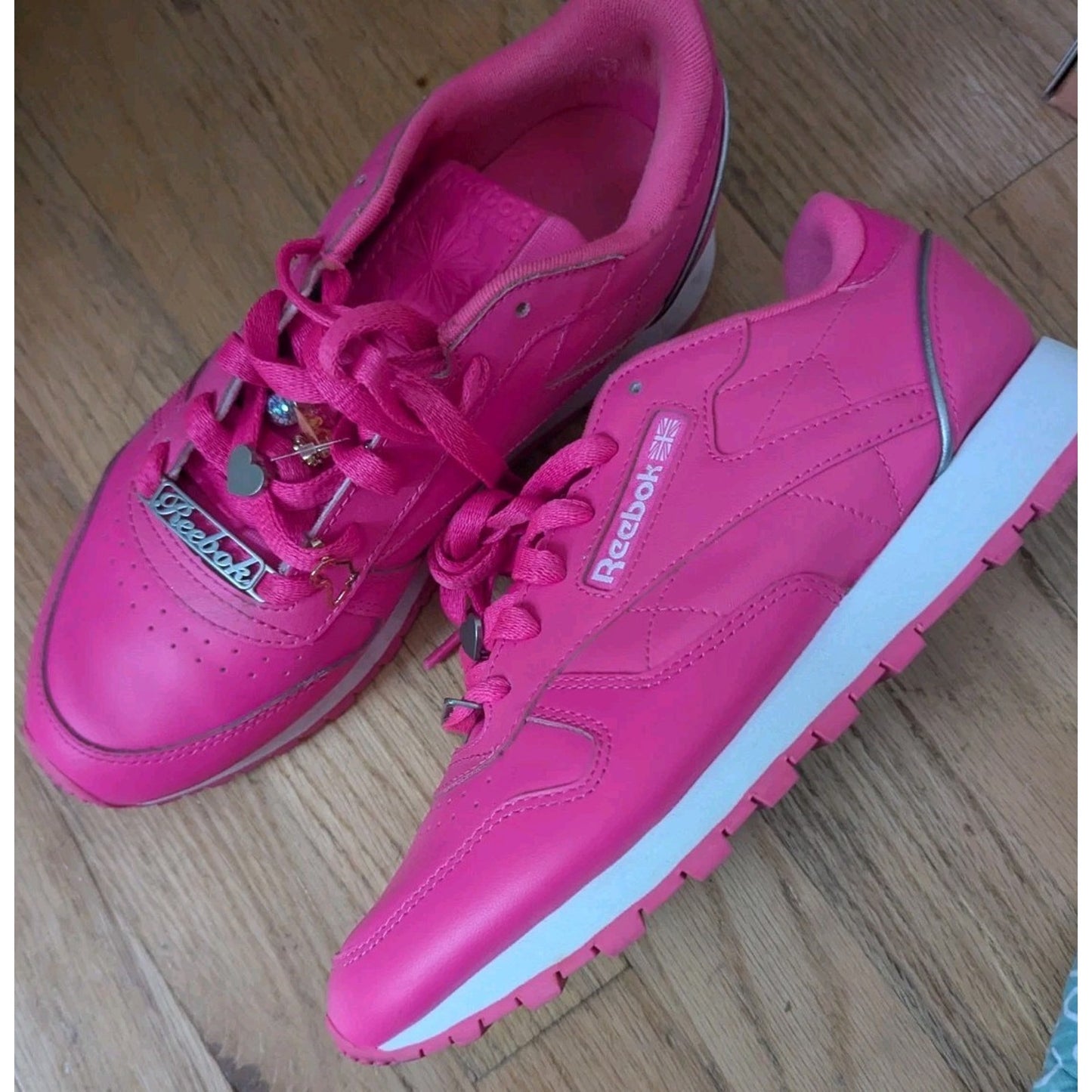 Retro, Y2K, Reebok Running Shoes Womens Size 8 Dynamic Pink CL LTHR