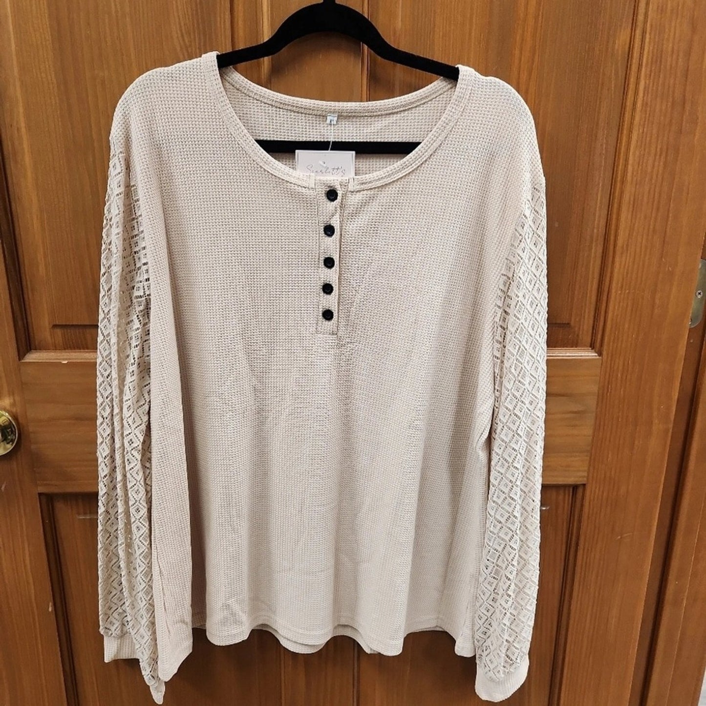 NWT Cream Waffle Knit Henley Top Size M Lace Sleeves. #C23
