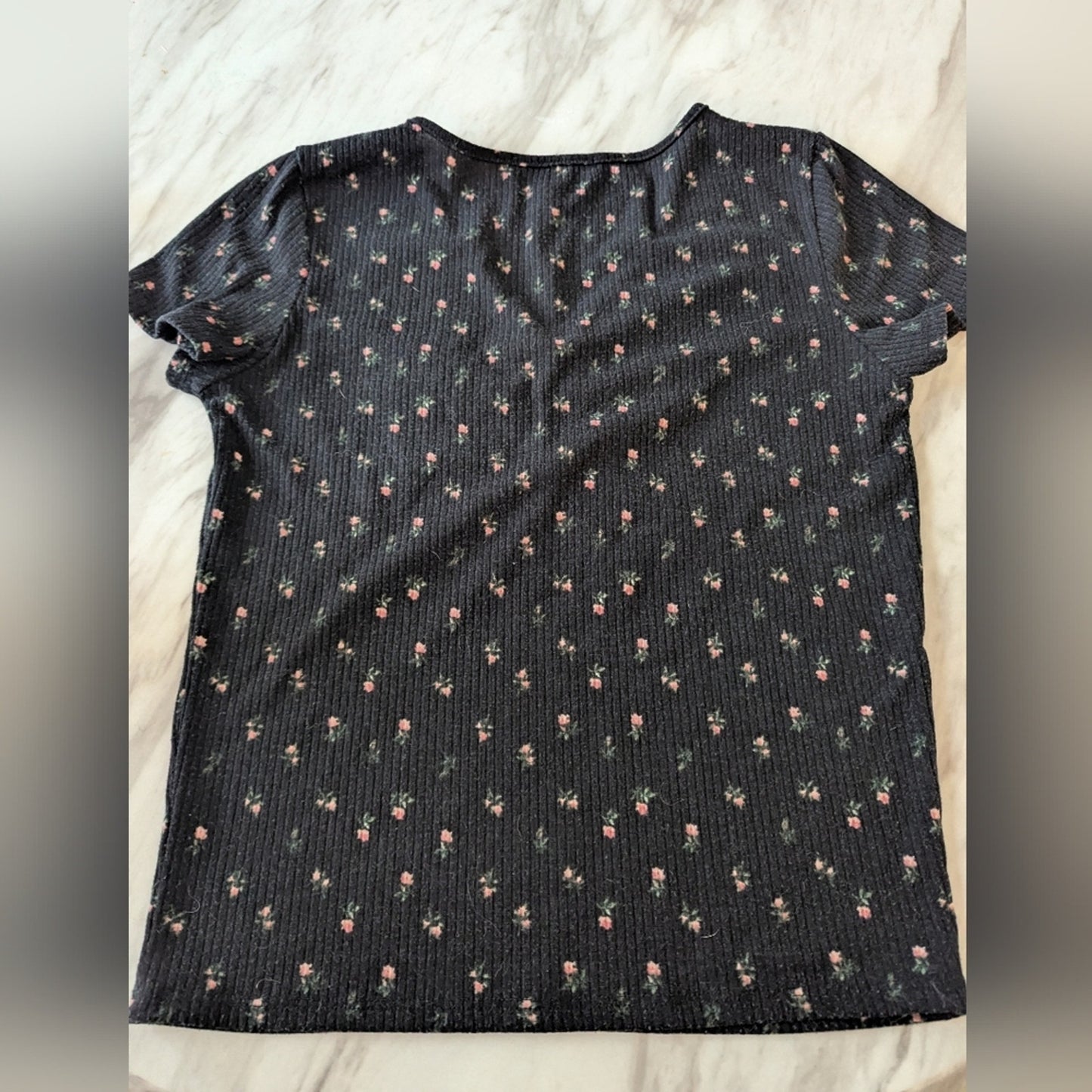 Black Floral Ruched V-Neck Top Size Small | Ribbed Knit Flutter Sleeve Top #B14