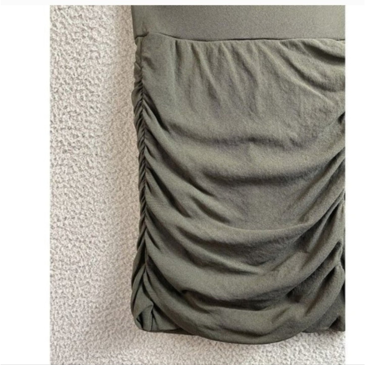 Express Olive Green Ruched Mini Skirt Sz S. Bodycon Stretch Pull-On Skirt #E10