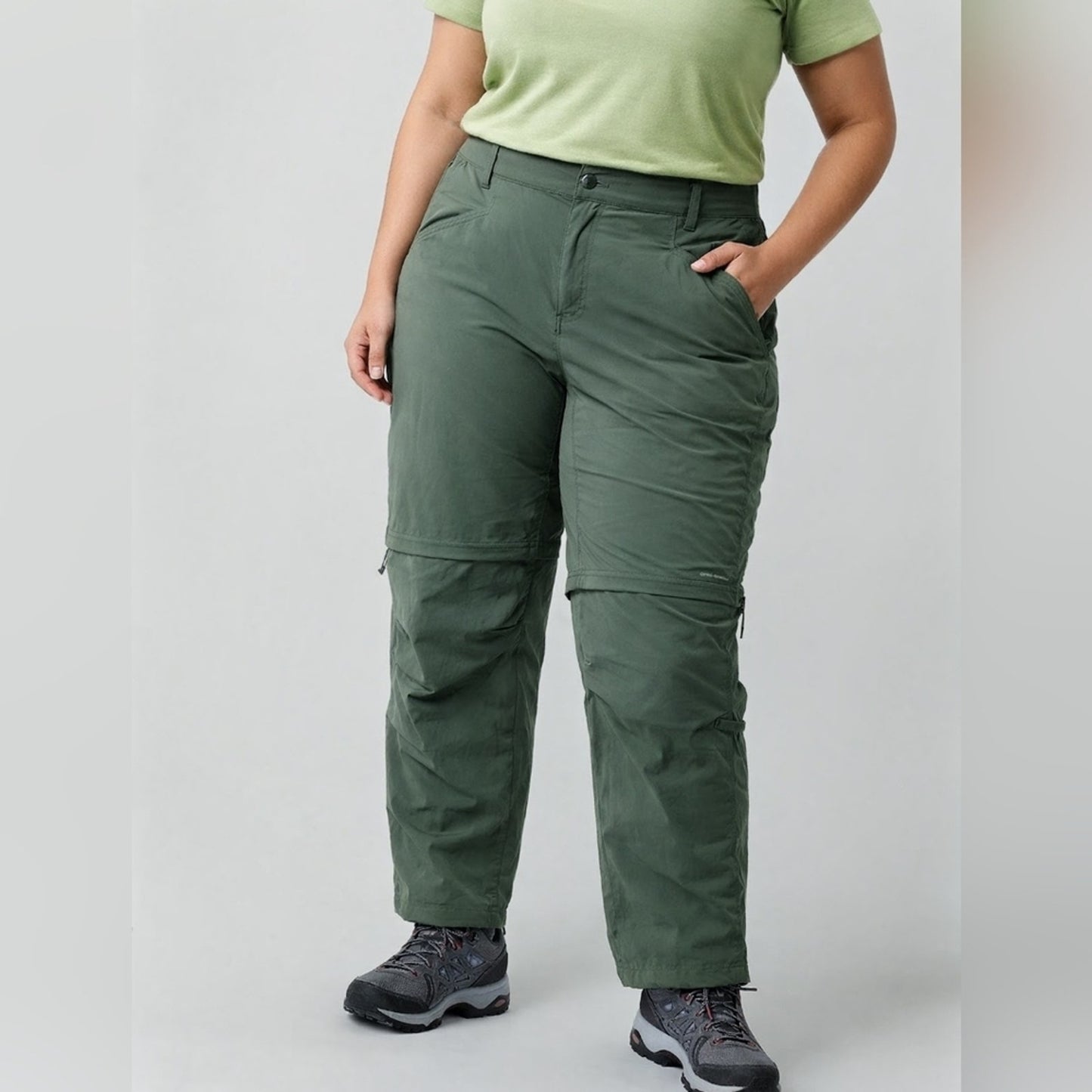 Women’s Columbia Omni-Shield Hiking Pants Size 14 Green Convertible G30