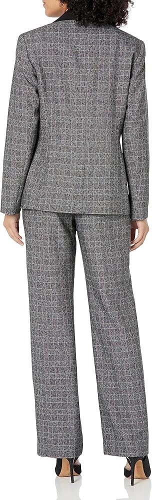 NWTs, 20W Gray Blazer and Pants Set. Le Suit Brand. #97