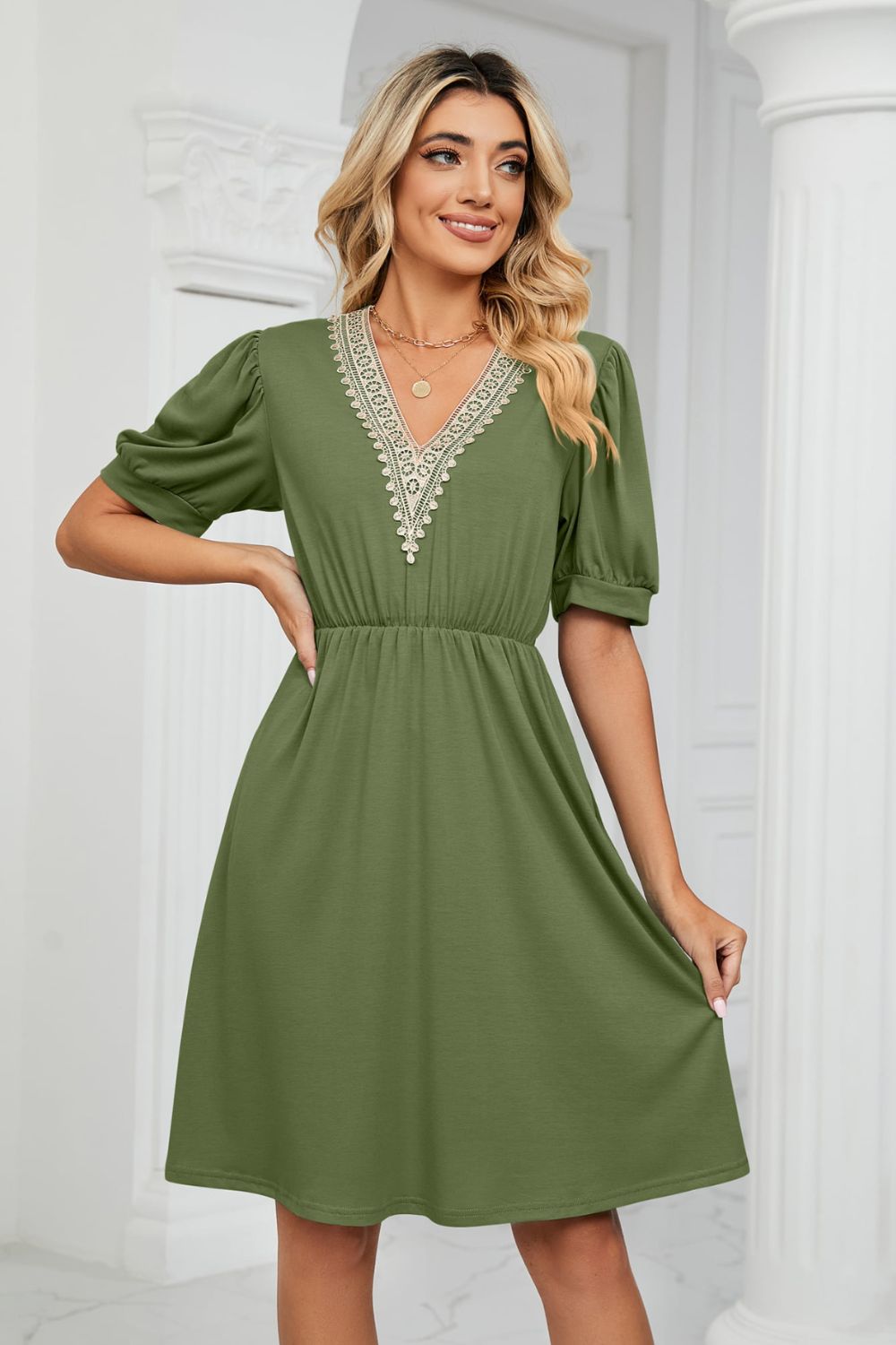 Contrast V-Neck Puff Sleeve Pocket Dress - Scarlett's Riverside Boutique 