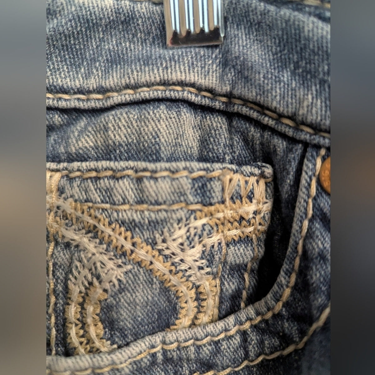 Big Star Maddie Bootcut Jeans | Medium Wash | 28R | 31” Inseam
