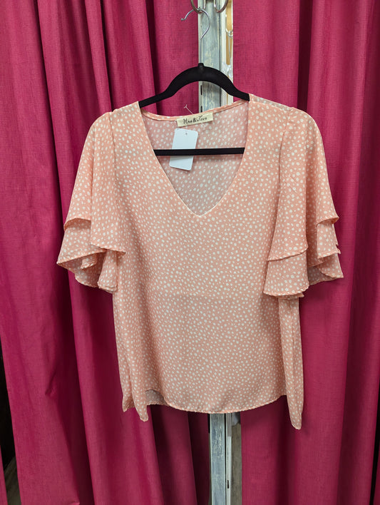 Pink dot flutter sleeve top - Scarlett's Riverside Boutique 