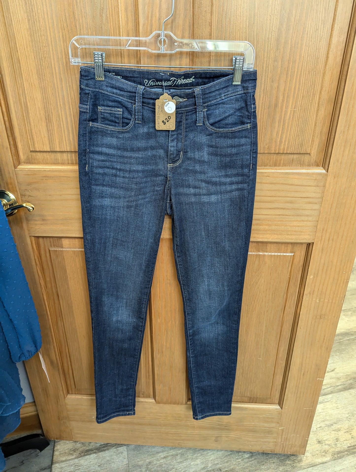 Universal thread dark wash jeans size. RS 37 - Scarlett's Riverside Boutique 