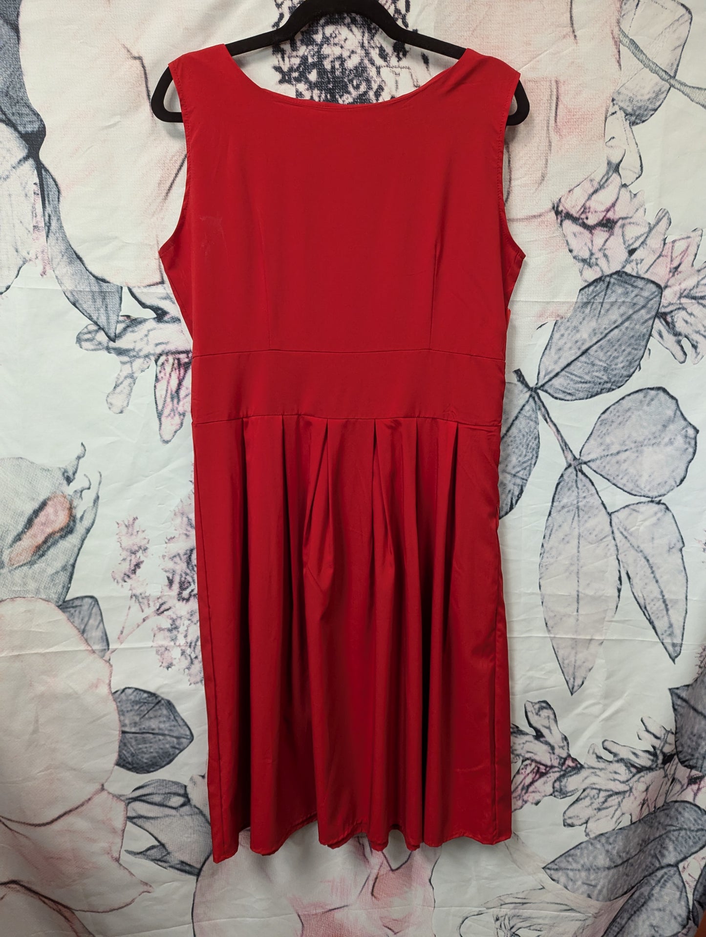 Red midi dress size XL RS 57