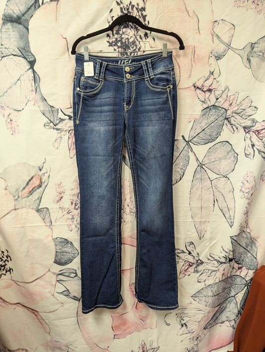 Wallflower jeans size 3. RS 74