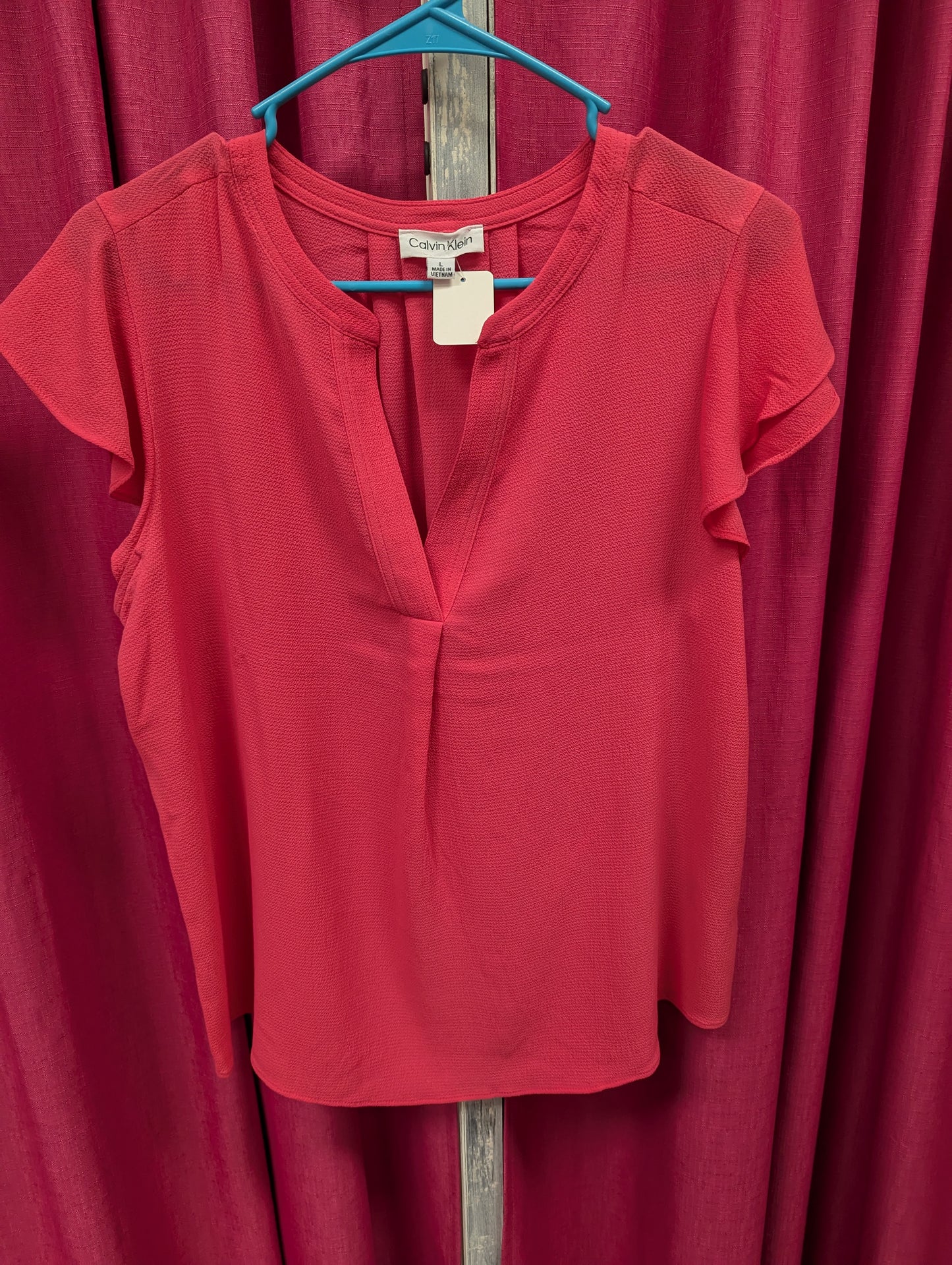 Calvin Klein Women's Large Pink Textured Capped Sleeve Summer Blouse. RS 29 - Scarlett's Riverside Boutique 