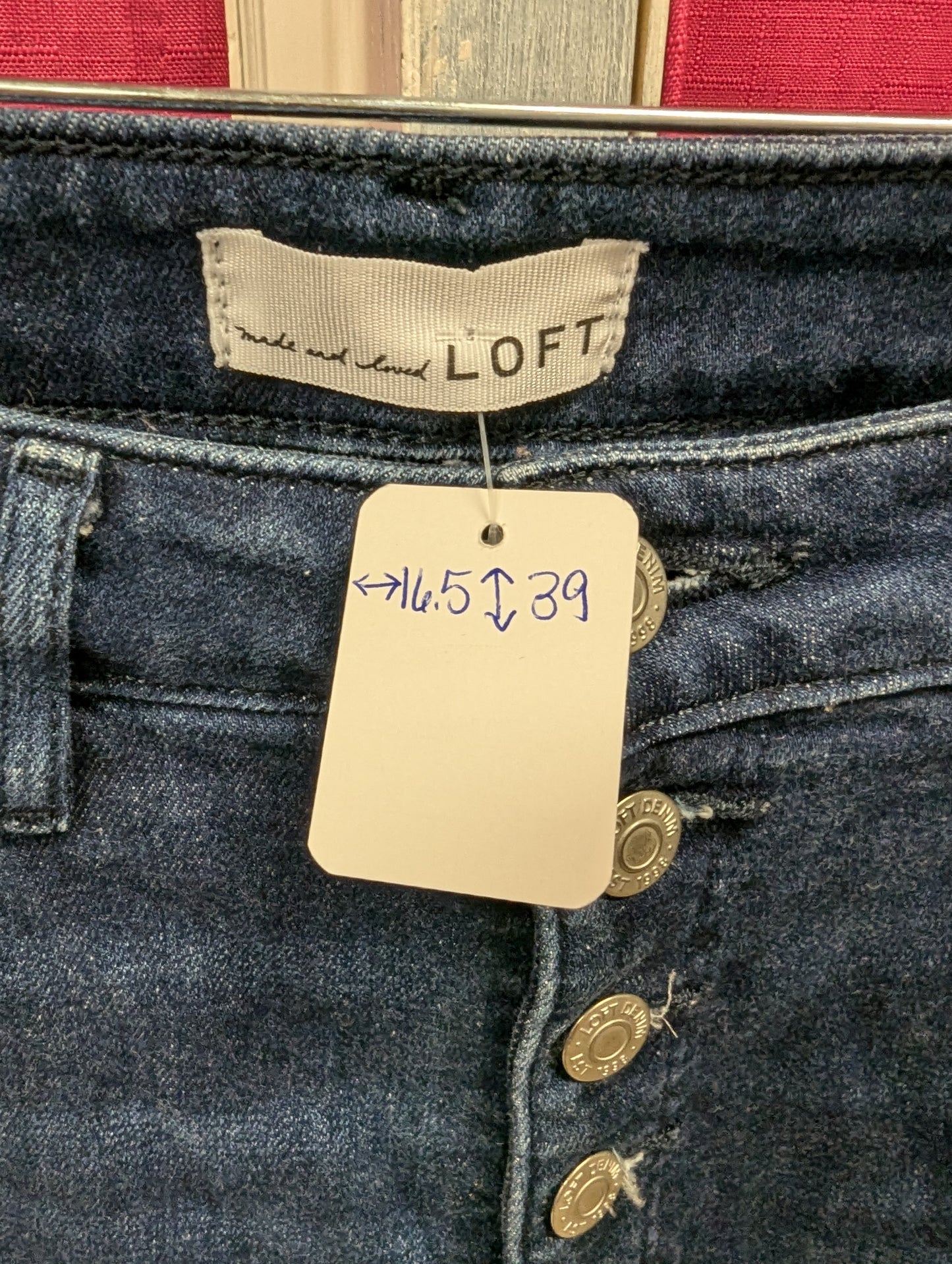 Loft button up skinny jeans. Size 12. RS 29