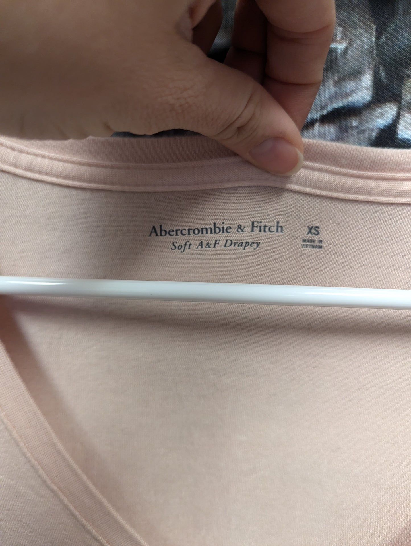 Abercrombie and Fitch super soft, light pink basic tee. Size XS. RS 65