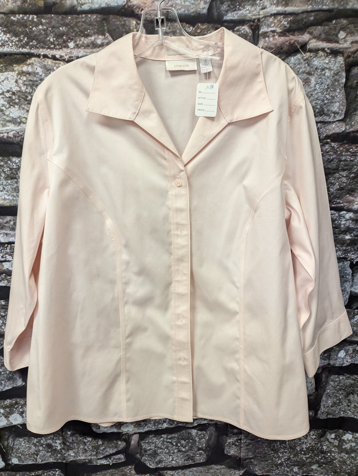 Chicos blush colored button down. Size XL. RS 83