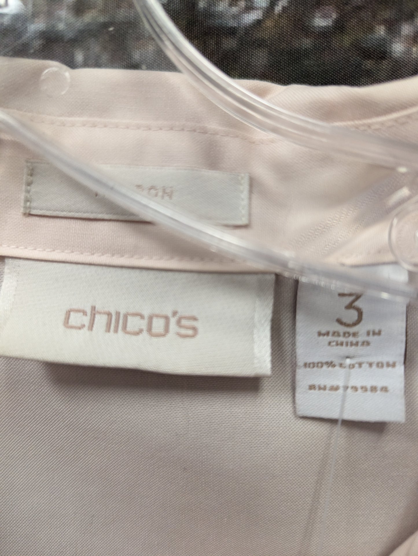 Chicos blush colored button down. Size XL. RS 83