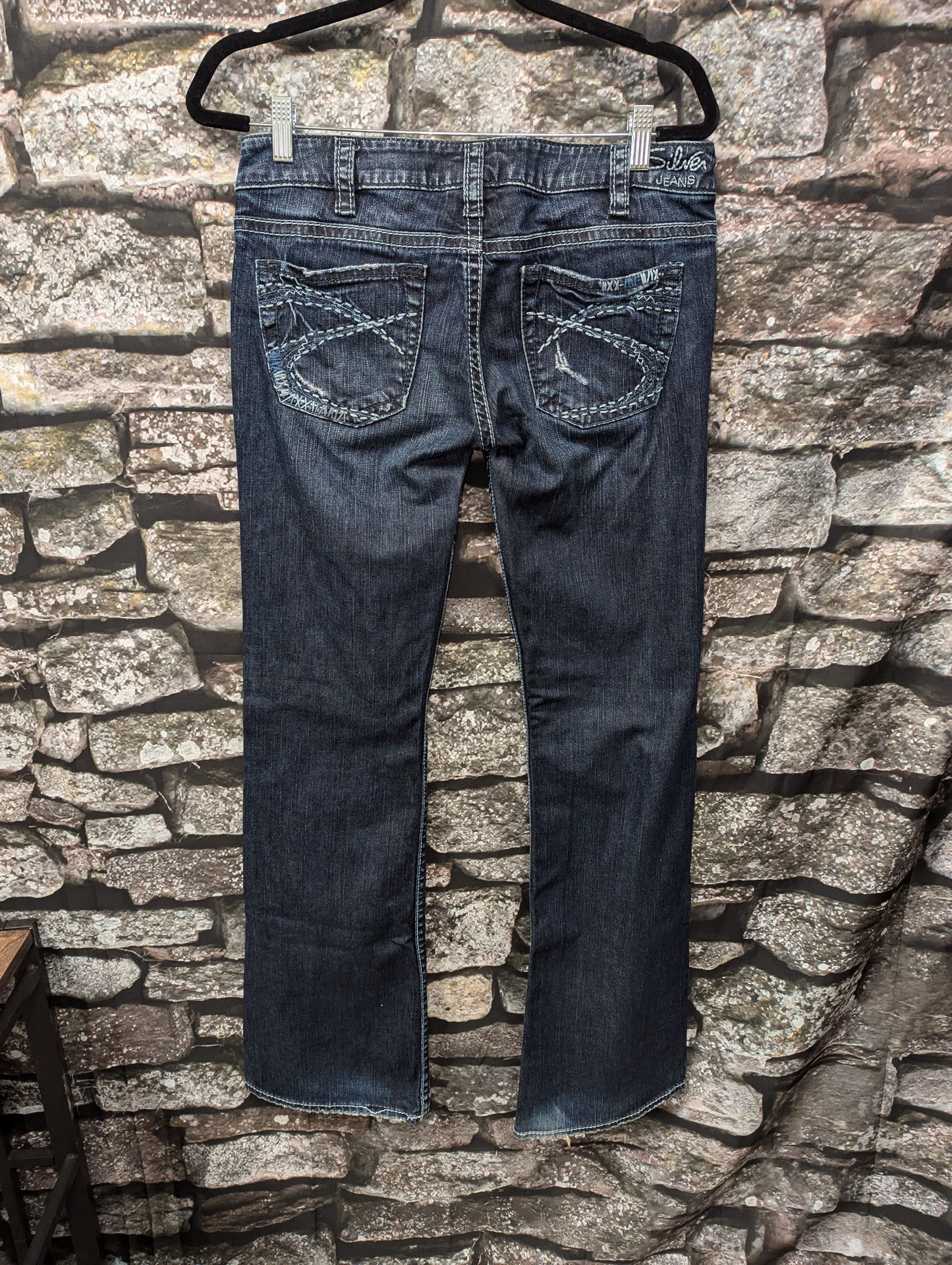 Silver bootcut jeans. Size 30/32. RS 84