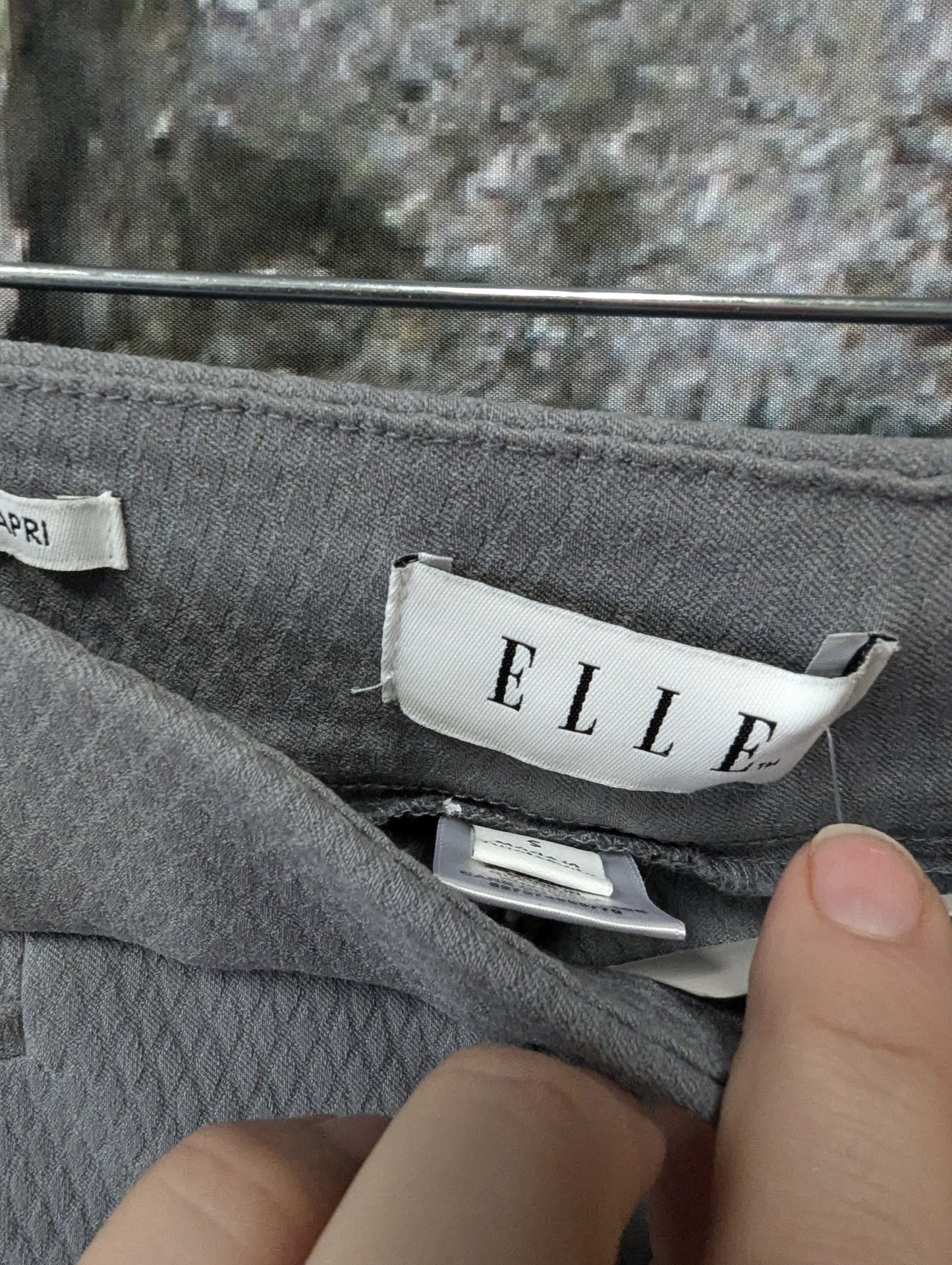 Elle grey Capri pants. Size S. RS-11